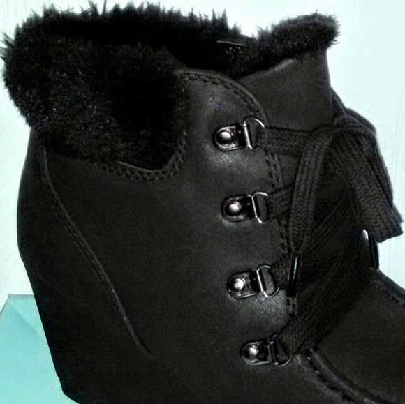 Black Wedge Ankle Boots! - Picture 6 of 8